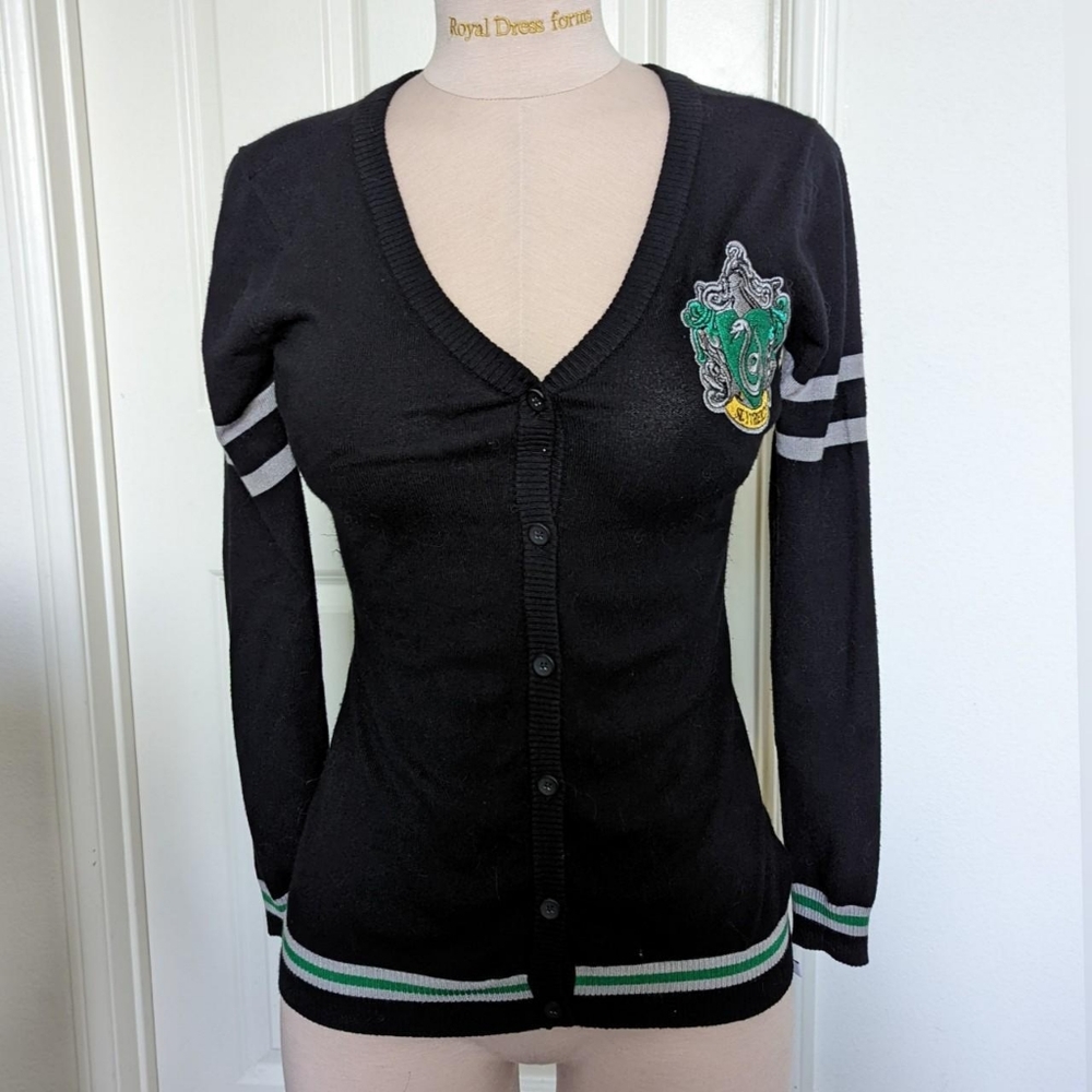 Hot Topic Harry Potter Slytherin cardigan
